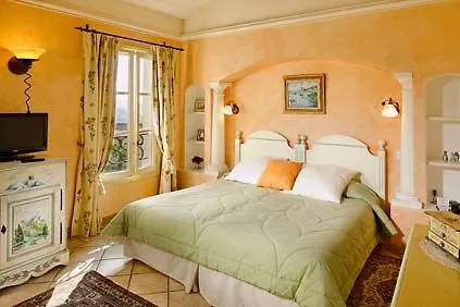 La Grande Bastide מלון 4*